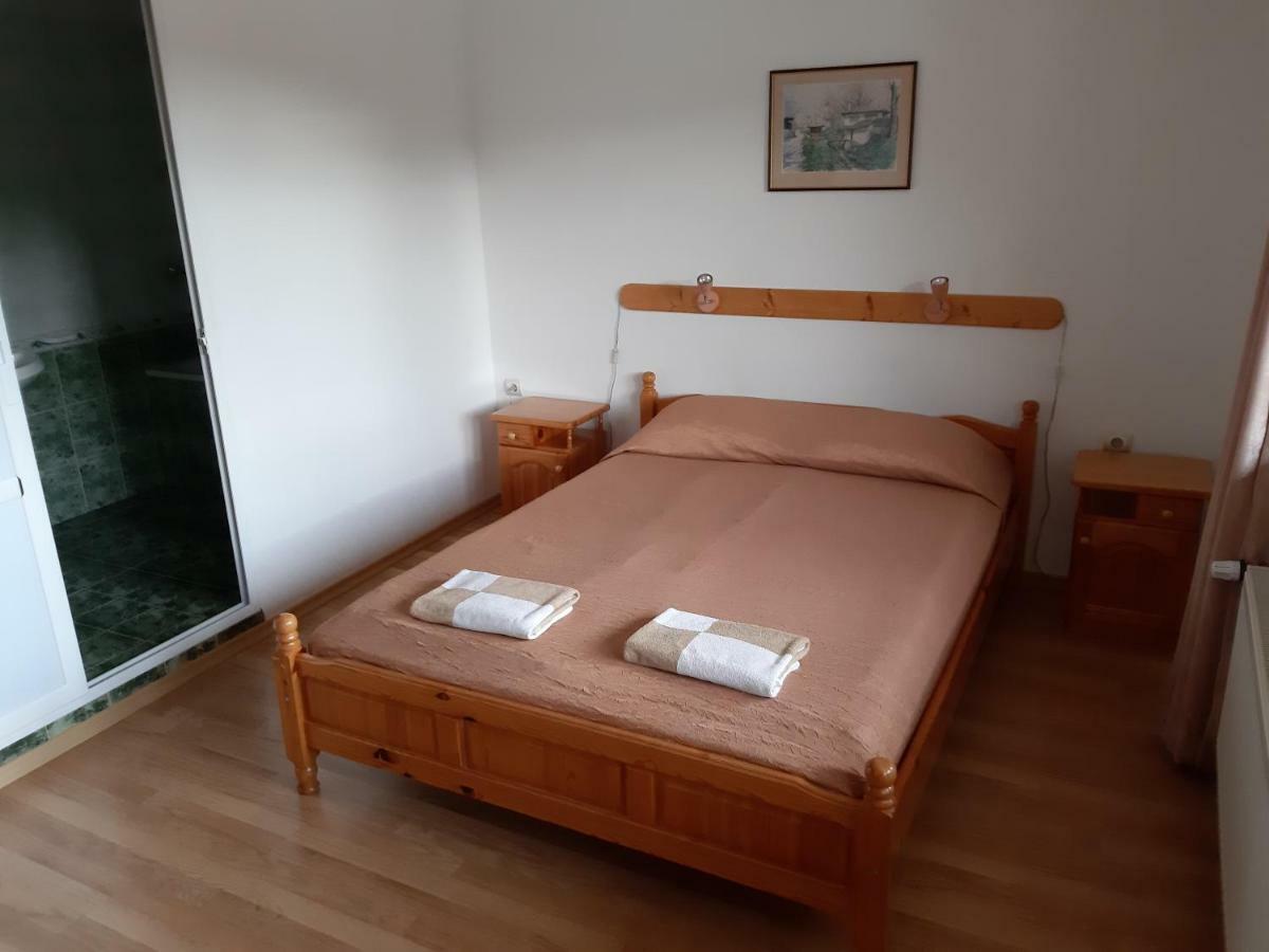 Къща Поколения Tryavna Ngoại thất bức ảnh